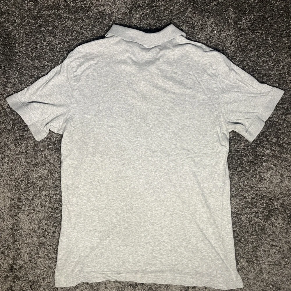 Nike‎ Men's Polo Medium , Gray Cotton, Two Button, Cuffed short sleeve Shirt